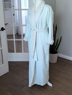 Vintage Mint Green Oscar de la Renta Soft Robe Small